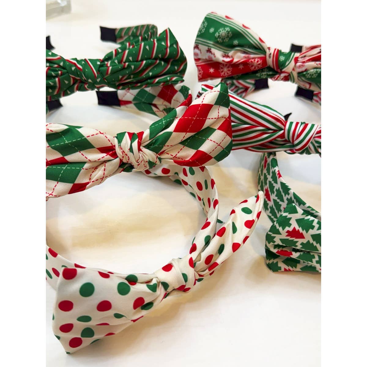 Christmas Bow with Adjustable Wire Headbands