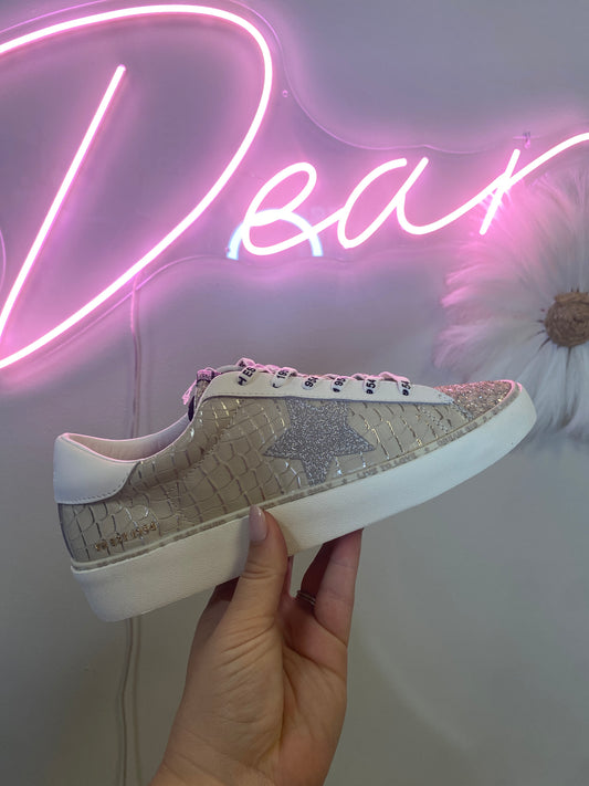 Maya Sneaker